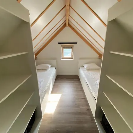 Cozy Fisherman's House With Garden Feriehus *